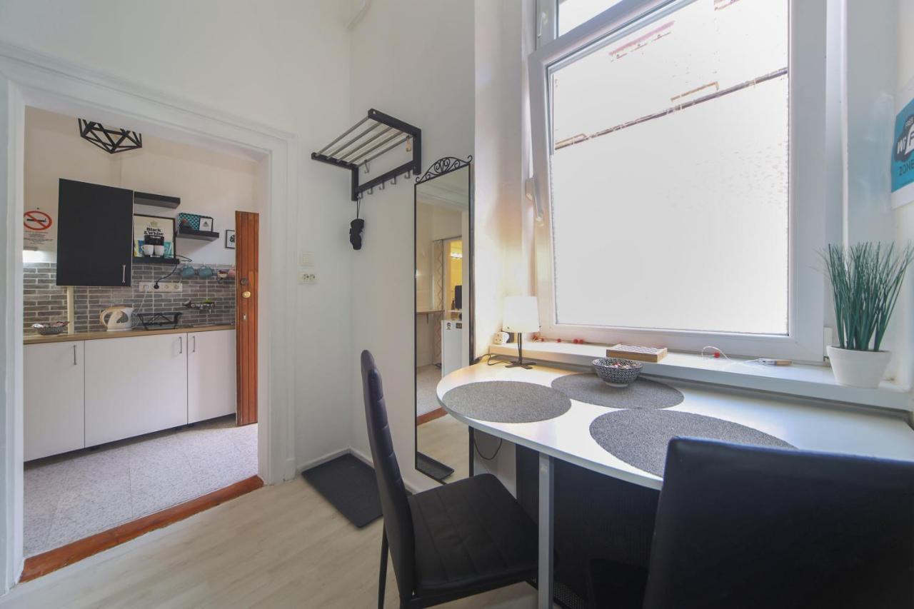 Cosy Studio Apartment With Airconditioner Βουδαπέστη Εξωτερικό φωτογραφία